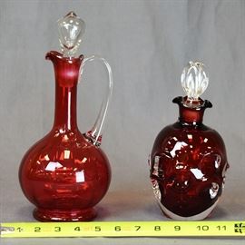 1 RUBY GLASS DECANTER, & 1 CRANBERRY DECANTER