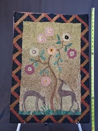 EARLY HAND-HOOKED RUG, CIRCA 1920'S 