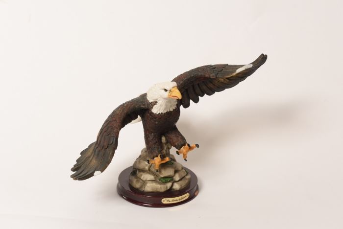 10" Ceramic Eagle Figurine