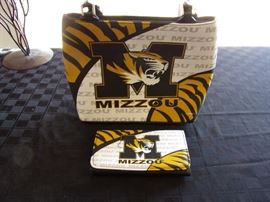 Mizzou handbag and wallet