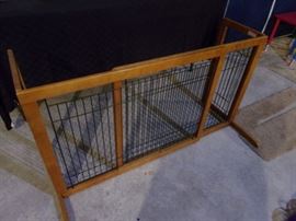 Adjustable gate