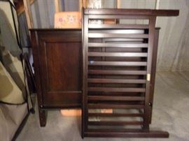 Crib convert to full head/foot board with side rails