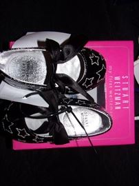 Children's clothing and costumes size 6mo to 6years+ (Some new with tags from The Children's Place) Kids hats, leggings, shorts, skirts, jeans, short&long sleeve tops, pajamas, socks, hosiery, coats and jackets. Shoes Infant to child 12, Adult female shoes size 6