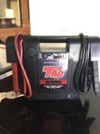Booster Pac ES5000 12 V Jump Box.