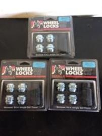 Assorted electrical wire, connectors & terminals