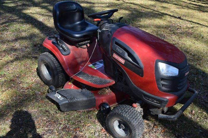 Craftsman YT3000 Riding Mower 21 HP Briggs and Stratton. Good condition. Mulching Kit available
