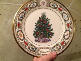 Christmas Tree 1999 set of six (6) Asking $15 for all