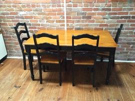 Table and 4 chairs, Room 4