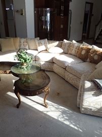 ROUND SECTIONAL WITH PILLOWS