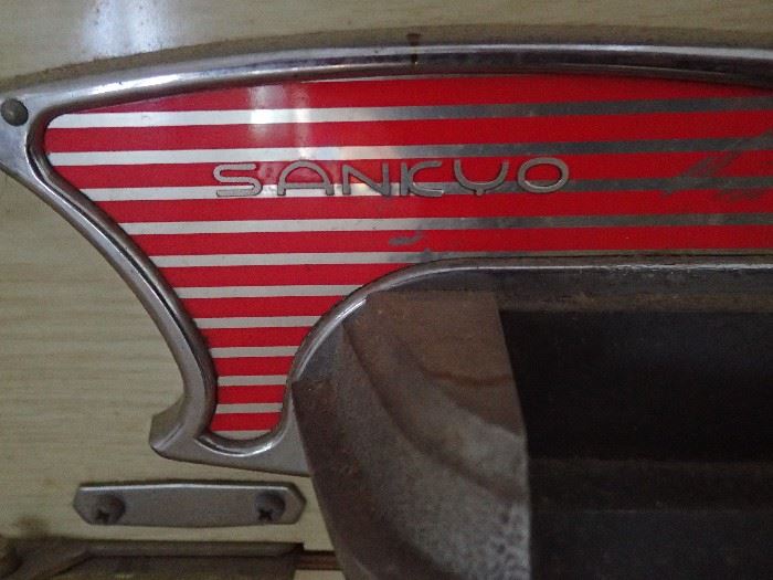 SANKYO - MECHANICAL PACHINKO MACHINE SANKYO