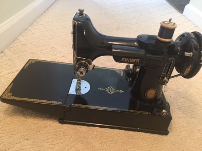 1950 Singer sewing machine