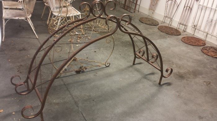 Metal Garden or Home Accent Arch 