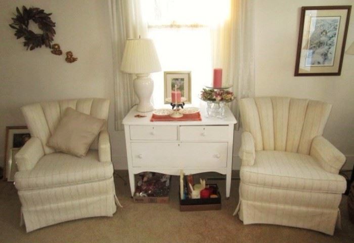 Painted dresser, matching chairs, lamps, pictures, etc.