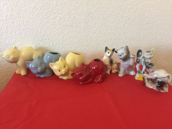 CAT COLLECTIBLES !