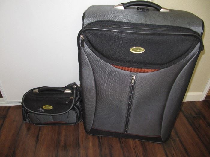 Eddie Bauer Luggage - 2 piece set