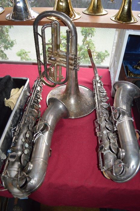 Flugelhorns, saxophones