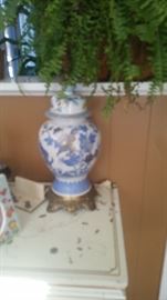 Beautiful porcelain Chinese urn