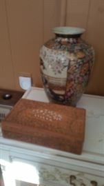 Chinese vase and carved wood box