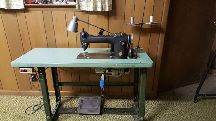 Commercial sewing machine