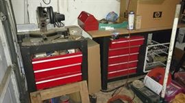 Really nice tool bench with drawers