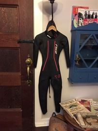 2XU Wet Suit - Size small