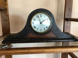 Gilbert wind up clock