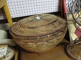 Woven basket