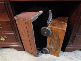 Advertising crate wagons