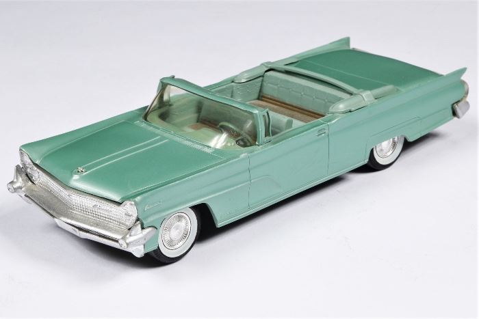 1959 AMT Lincoln Continental Mark IV Green Two Door Dealer Promo