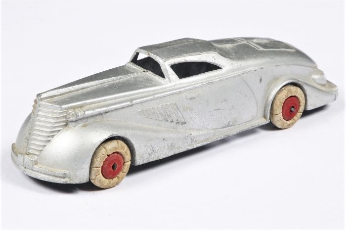 1940's Manoil Pressed Metal Car #704