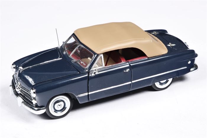 Franklin Mint 1949 Ford Custom Blue Die Cast Car With Tan Top, 1:24 Scale