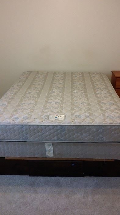 Queen mattress and box spring