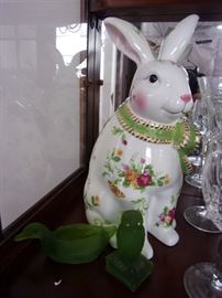 
Royal-Albert-Old-Country-Roses Rabbit/Bunny
