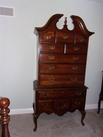 American Drew  Queen Anne  Bonnet-Top High Chest of Drawers Fan carved.  Jewelry Amoire. 2 Matching Queen Anne four post beds. Queen Mattress and box springs.
