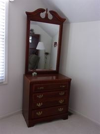 Queen Anne Broyhill chest of drawers with Mirror
