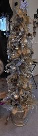 FABULOUS HOLIDAY PRE LIT TREE!! GOLD AND SILVER ACCENTS ENHANCED WITH VARIOUS PICS TO MAKE THIS ITEM TO ENJOY THROUGHOUT THE SEASON!!!