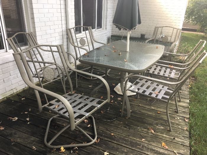 Patio Set, glass top w/ 6 chairs
