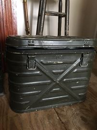 US Army food container