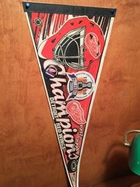 Red Wings pennant