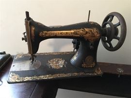 Antique Singer Sewing Machine needs TLC