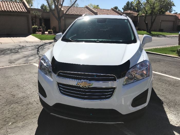 2016 Chevy trax with 13,200 miles , leather Sixway seats , rear view backup , like brand-new .