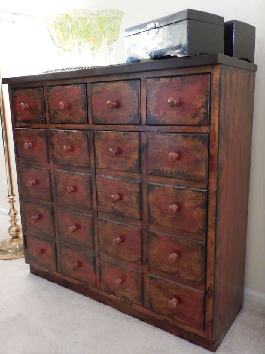 PAIR OF STORAGE CABINETS