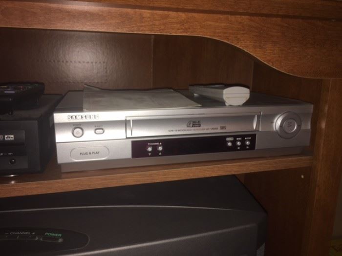 SAMSUNG VHS/VCR Recorder, VR8460