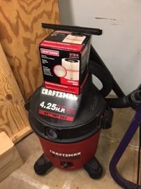 Craftsman 4.25 HP wet/dry vac, filter and attachments