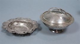 Lot 135 2pc Sterling Silver Tableware Lot. Art Deco lidde