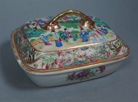 Lot 146 Rose Medallion Chinese Export Covered Dish. Gilt 