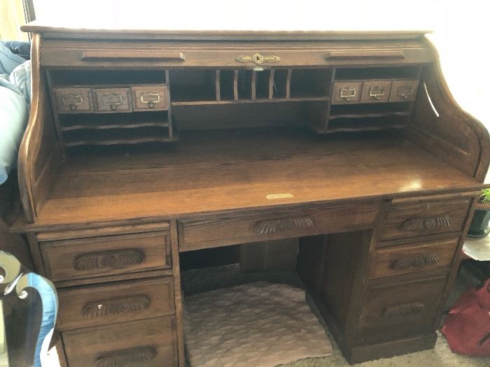 Roll top quarter sawn oak desk - ASK TO SEE!!!