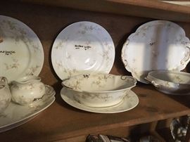 MORE HAVILLAND LUCILLE CHINA - LIMOGES OF COURSE