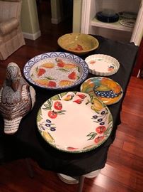 Pottery dishes