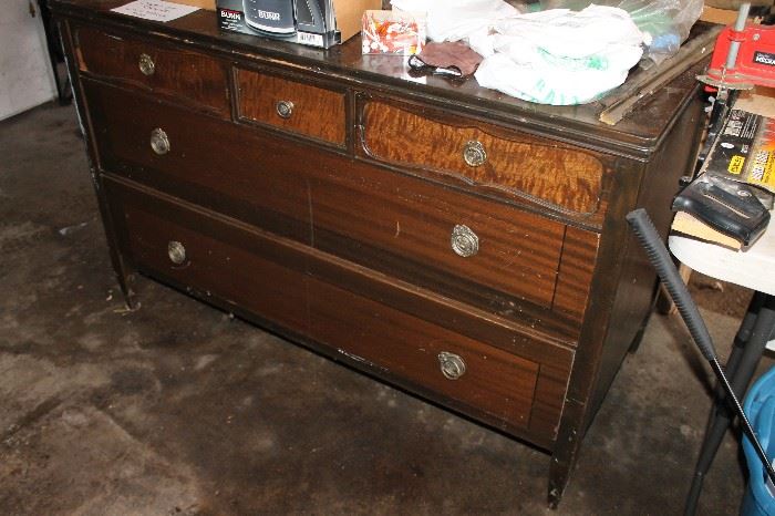 Vintage 5 drawer dresser w/ mirror, project piece